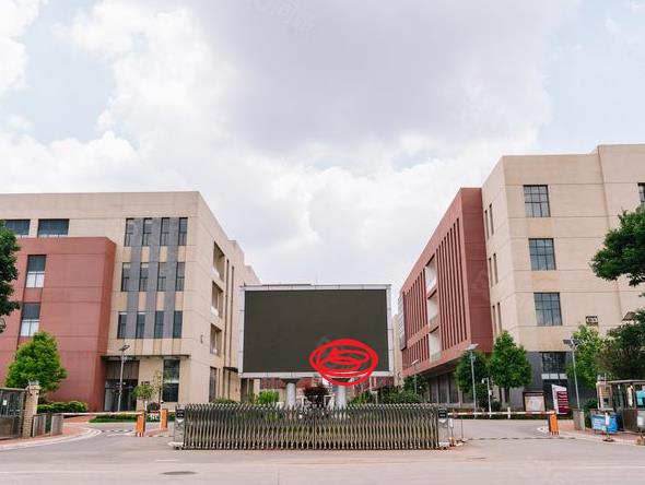 # 滇中新区智能制造产业园 标准厂房火热招商  （房东直租·无中介）