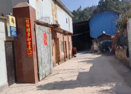 # 昆明五华普吉路厂房出租 房东直租无中介 可做矿产品加工
